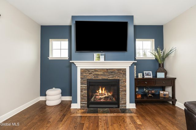 11 Larchwood Lane, South Glens Falls, NY 12803