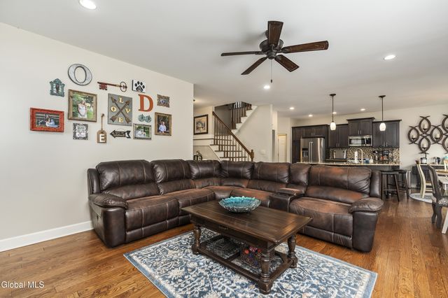 11 Larchwood Lane, South Glens Falls, NY 12803