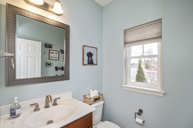 11 Larchwood Lane, South Glens Falls, NY 12803