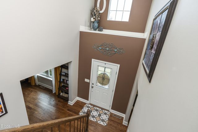 11 Larchwood Lane, South Glens Falls, NY 12803