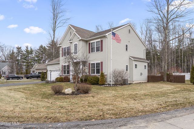 11 Larchwood Lane, South Glens Falls, NY 12803