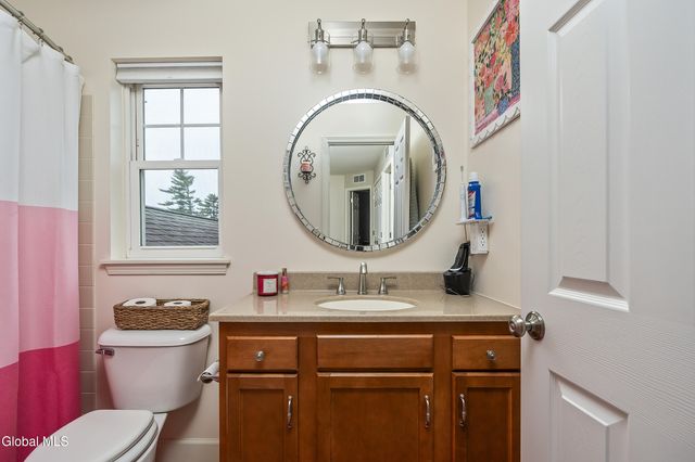 11 Larchwood Lane, South Glens Falls, NY 12803