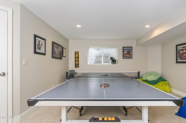 11 Larchwood Lane, South Glens Falls, NY 12803