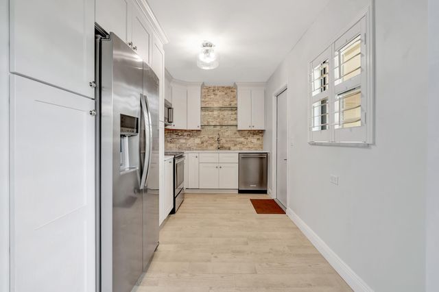 13 SE Turtle Creek Drive, Jupiter, FL 33469