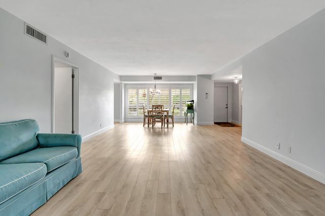 13 SE Turtle Creek Drive, Jupiter, FL 33469