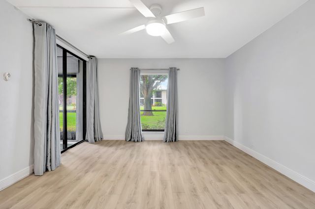 13 SE Turtle Creek Drive, Jupiter, FL 33469