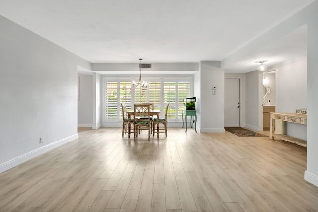 13 SE Turtle Creek Drive, Jupiter, FL 33469