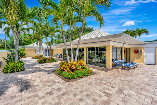 13 SE Turtle Creek Drive, Jupiter, FL 33469