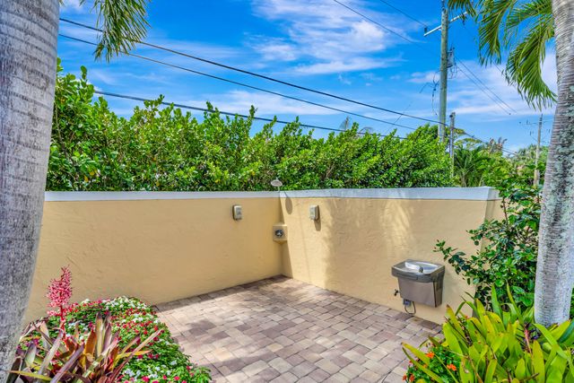 13 SE Turtle Creek Drive, Jupiter, FL 33469