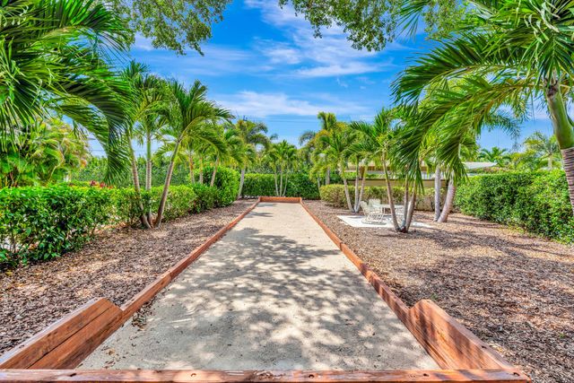 13 SE Turtle Creek Drive, Jupiter, FL 33469