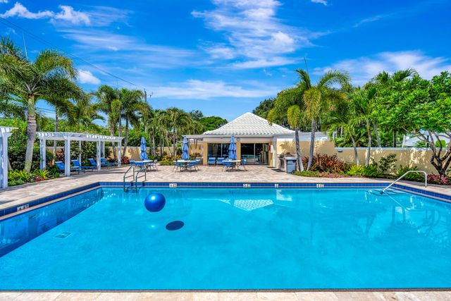 13 SE Turtle Creek Drive, Jupiter, FL 33469