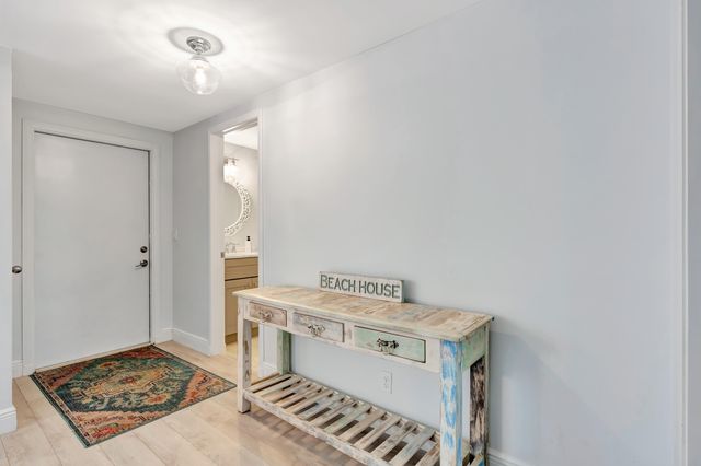 13 SE Turtle Creek Drive, Jupiter, FL 33469