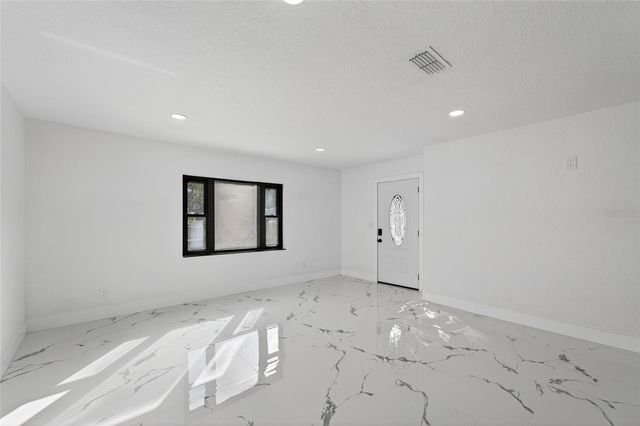 4712 E SERENA DRIVE, Tampa, FL 33617