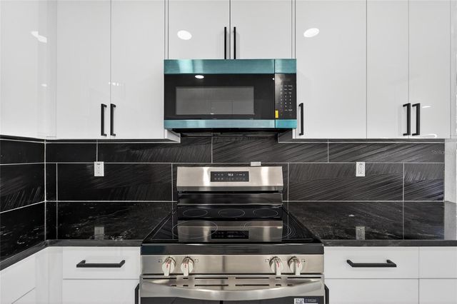 4712 E SERENA DRIVE, Tampa, FL 33617