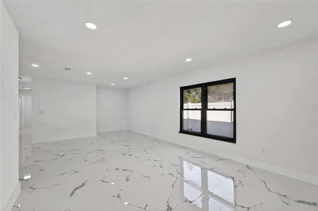 4712 E SERENA DRIVE, Tampa, FL 33617