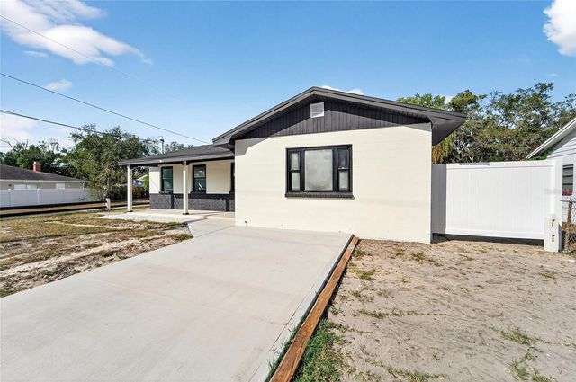 4712 E SERENA DRIVE, Tampa, FL 33617