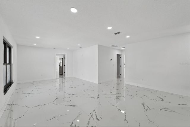 4712 E SERENA DRIVE, Tampa, FL 33617