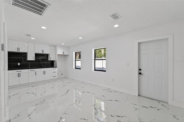 4712 E SERENA DRIVE, Tampa, FL 33617