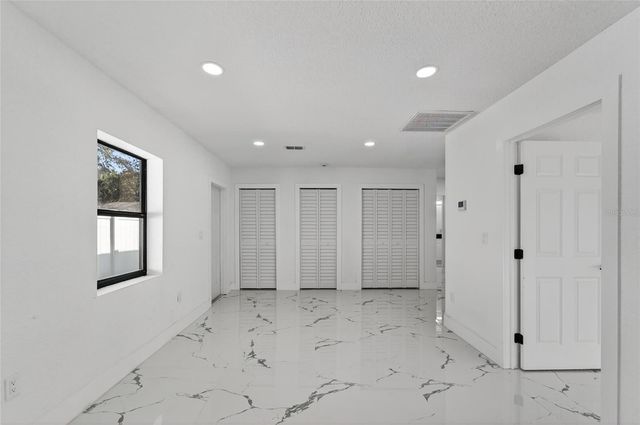 4712 E SERENA DRIVE, Tampa, FL 33617