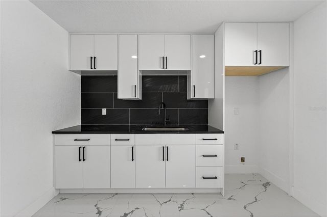 4712 E SERENA DRIVE, Tampa, FL 33617