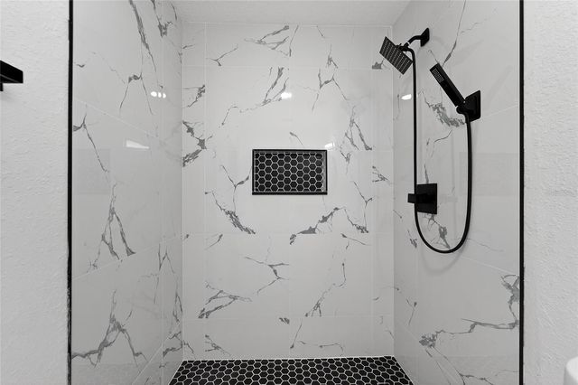 4712 E SERENA DRIVE, Tampa, FL 33617