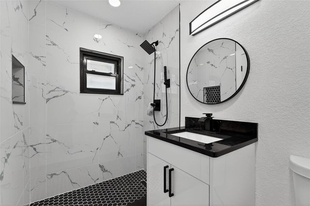 4712 E SERENA DRIVE, Tampa, FL 33617