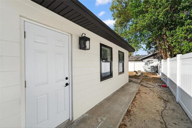 4712 E SERENA DRIVE, Tampa, FL 33617