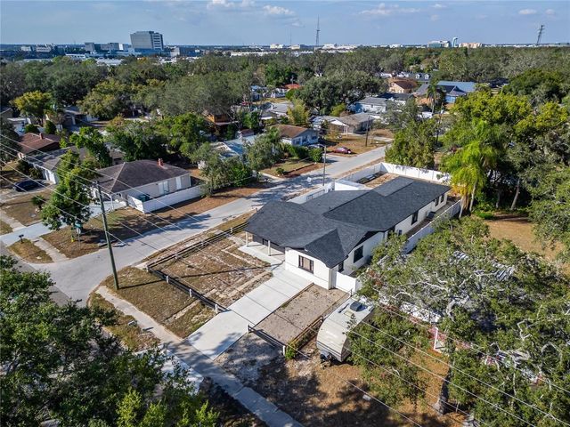 4712 E SERENA DRIVE, Tampa, FL 33617