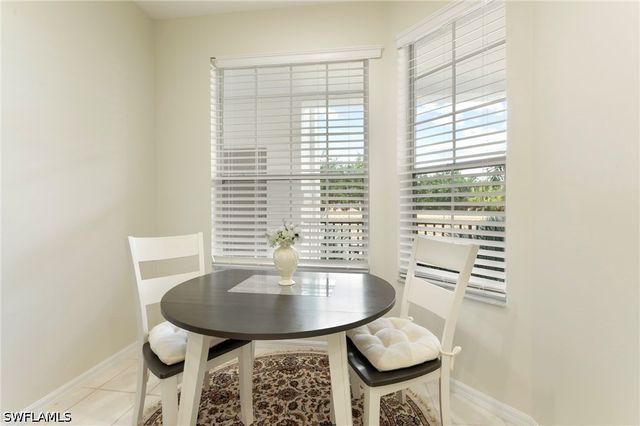 8247 Parkstone PL 206, Naples, FL 34120