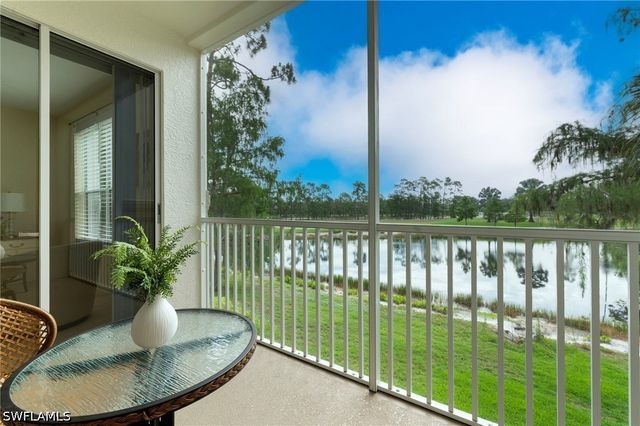 8247 Parkstone PL 206, Naples, FL 34120