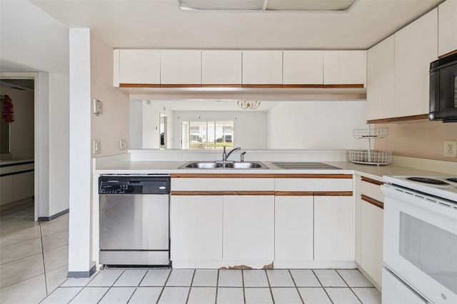 4306 MADEIRA COURT 3335, Sarasota, FL 34233