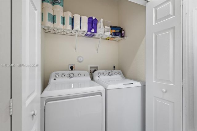 3777 SE 3rd St, Homestead, FL 33033