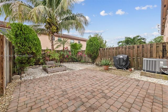 3777 SE 3rd St, Homestead, FL 33033