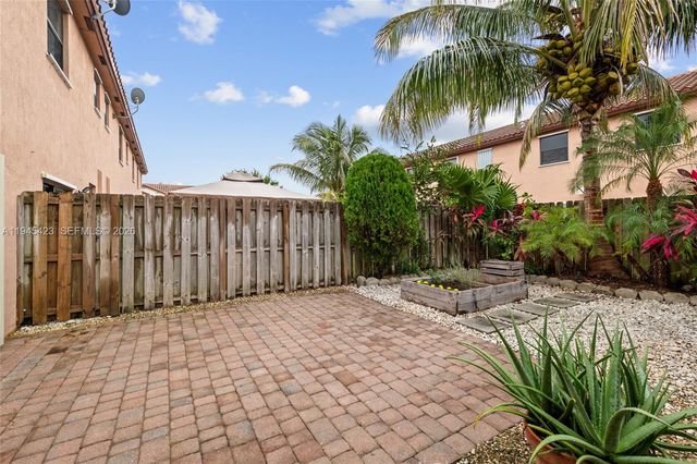 3777 SE 3rd St, Homestead, FL 33033