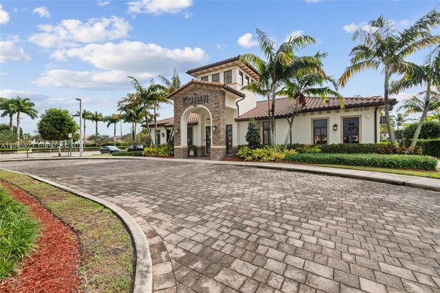 3777 SE 3rd St, Homestead, FL 33033