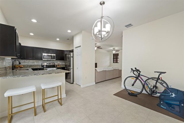 3777 SE 3rd St, Homestead, FL 33033