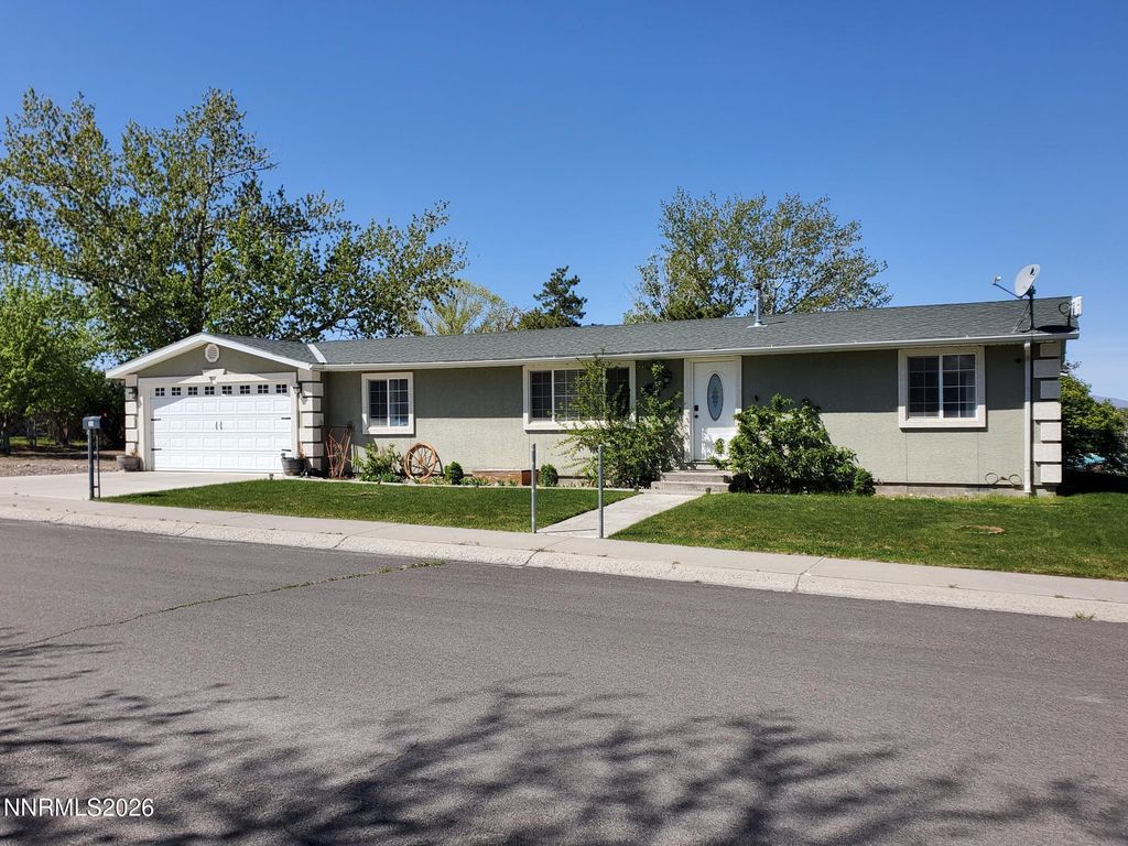 Image 2 of property listing at 452 Argenta Avenue, Winnemucca, NV 89445