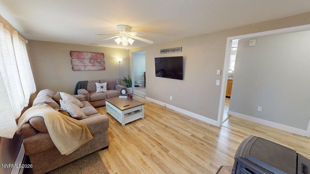 Image 5 of property listing at 452 Argenta Avenue, Winnemucca, NV 89445
