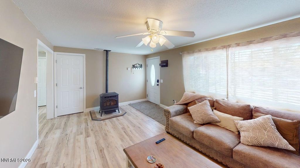 Image 6 of property listing at 452 Argenta Avenue, Winnemucca, NV 89445