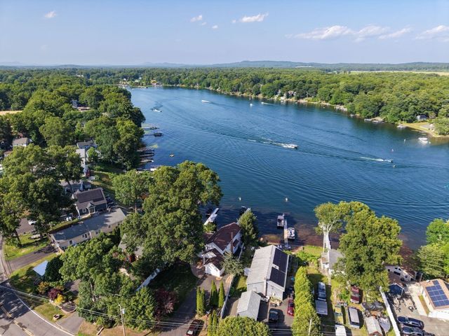 118 Berkshire Ave, Southwick, MA 01077