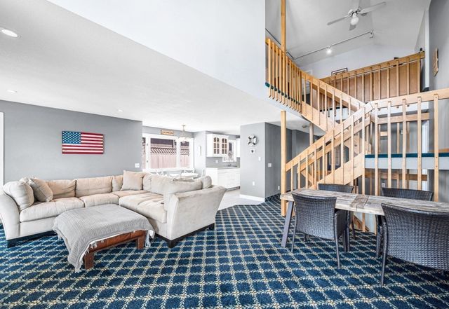 118 Berkshire Ave, Southwick, MA 01077