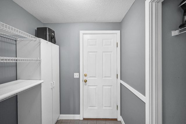 118 Berkshire Ave, Southwick, MA 01077