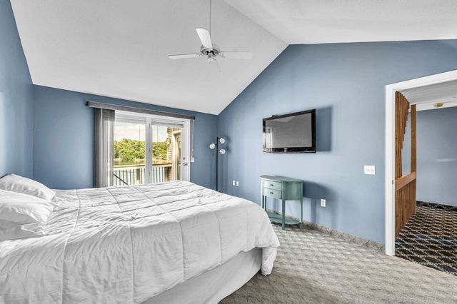 118 Berkshire Ave, Southwick, MA 01077