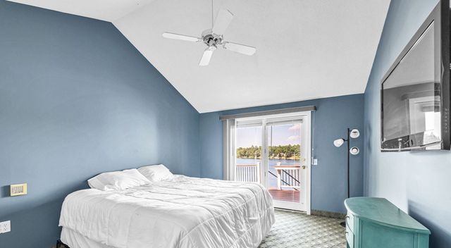 118 Berkshire Ave, Southwick, MA 01077