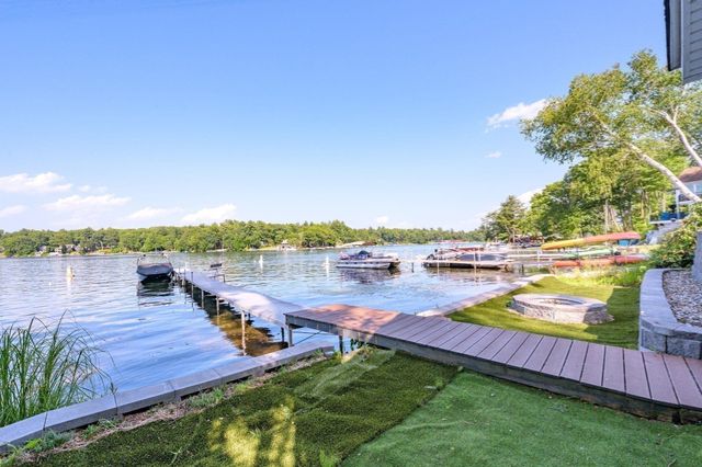 118 Berkshire Ave, Southwick, MA 01077