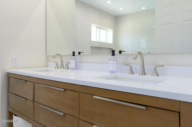 5557 Adelina Court, Agoura Hills, CA 91301