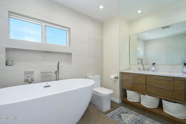 5557 Adelina Court, Agoura Hills, CA 91301