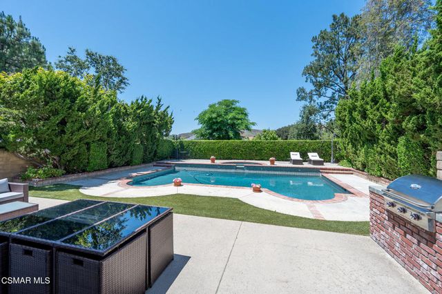 5557 Adelina Court, Agoura Hills, CA 91301
