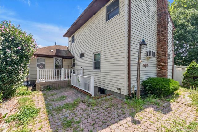 2739 Oak Drive, Bellmore, NY 11710