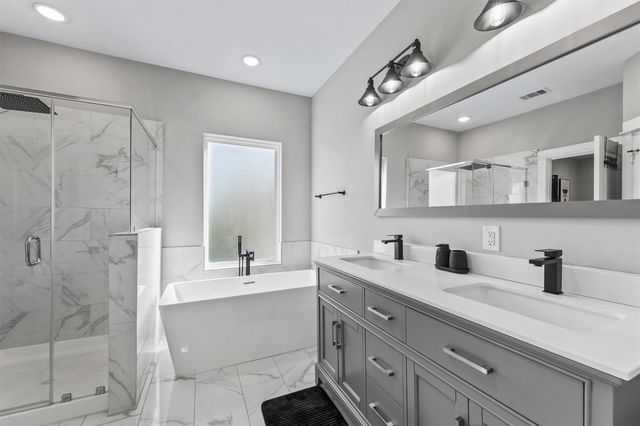 6704 Parker Grove Lane, Houston, TX 77076